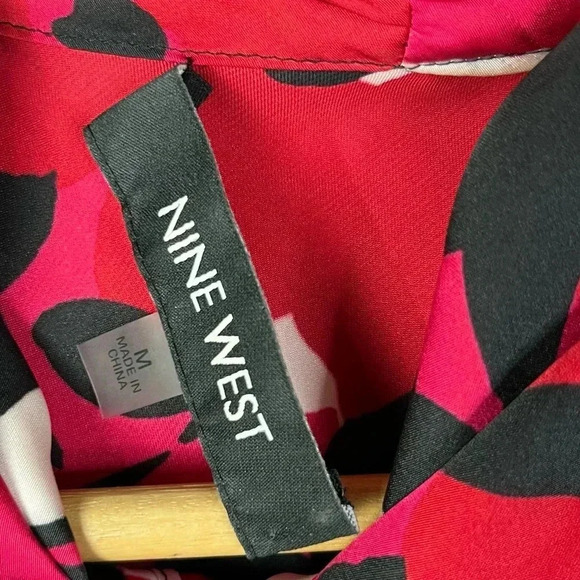 Nine West Red & Black Floral Printed V Neck Bow Sleeveless Blouse M - Picture 5 of 5